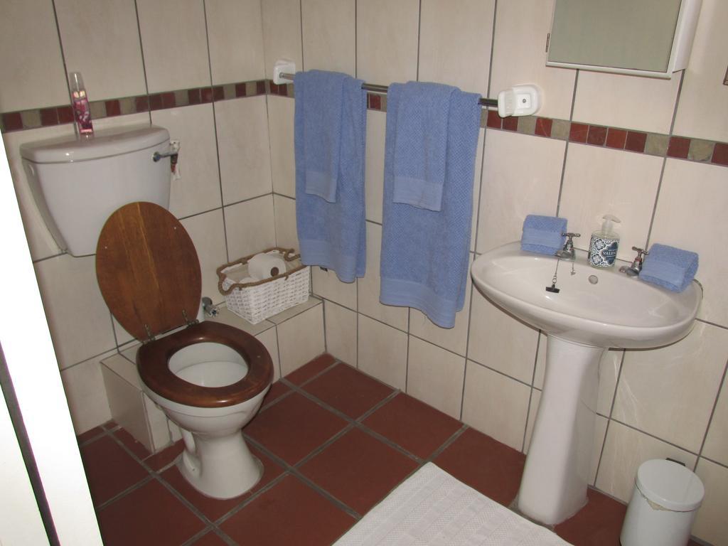 Due South Guest House Langebaan Exterior photo